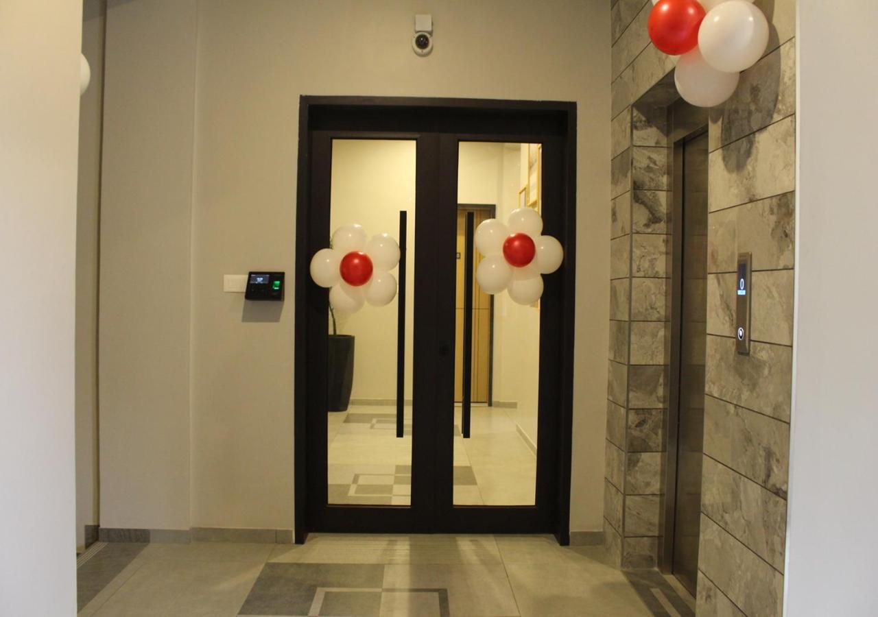 Ixoras Hotel Lemba كينشاسا المظهر الخارجي الصورة