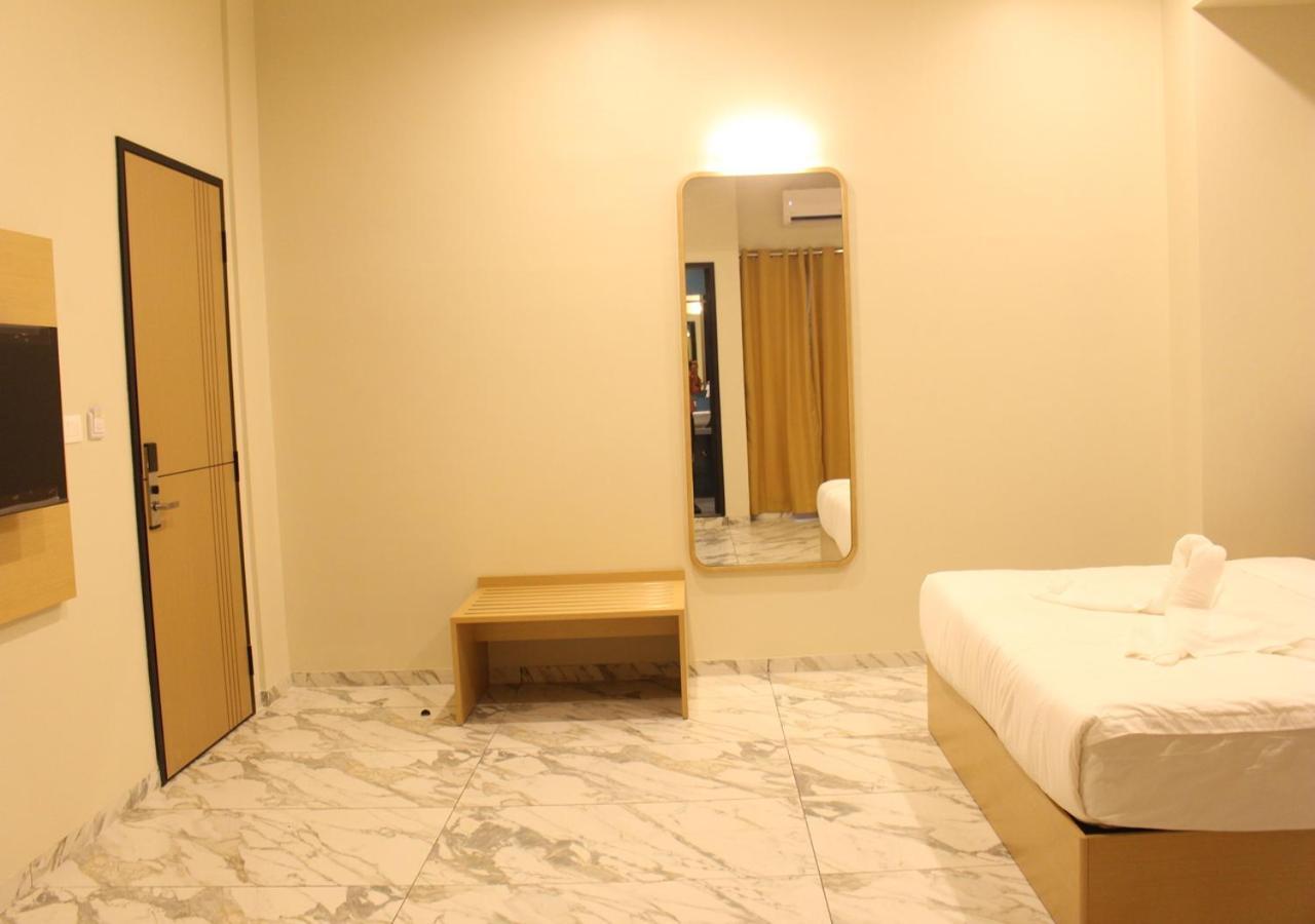 Ixoras Hotel Lemba كينشاسا المظهر الخارجي الصورة