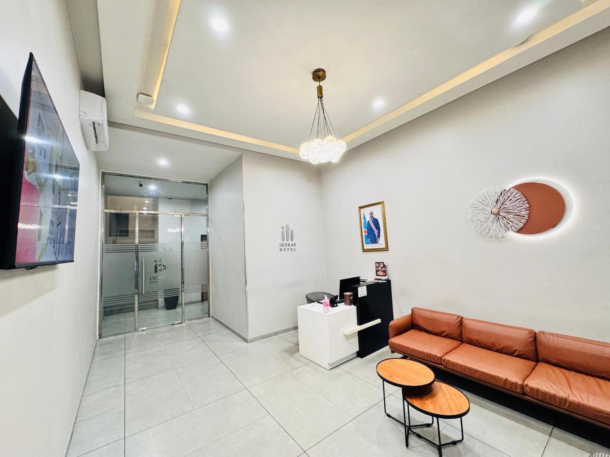 Ixoras Hotel Lemba كينشاسا المظهر الخارجي الصورة